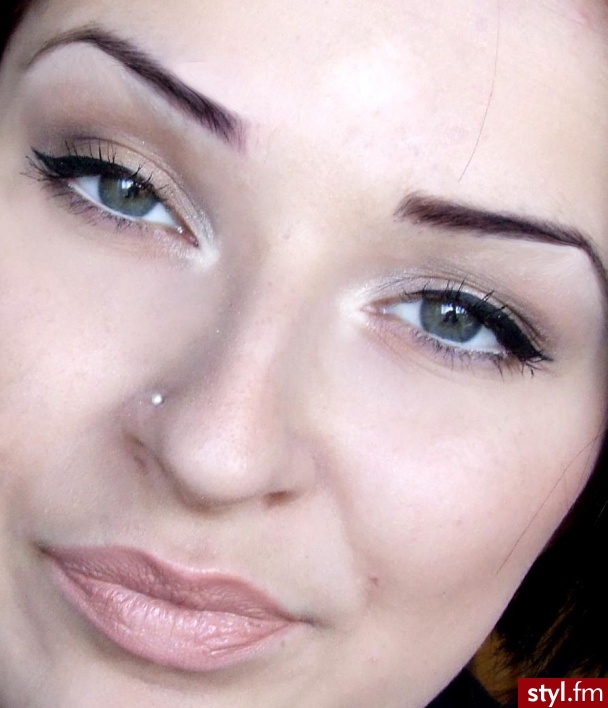 http://elizamakeup.blog.com/ - Dzienne Makijaże