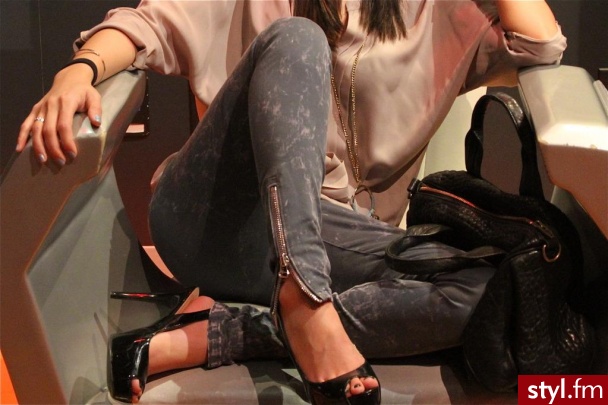 Jeansy Spodnie Moda