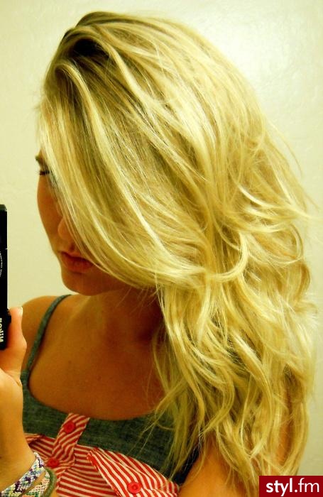 Blond Rozpuszczone Kręcone Na co dzień Średnie Fryzury