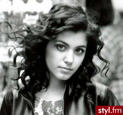 Katie Melua - Kręcone Na co dzień Średnie Fryzury