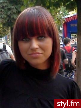 Średnie Fryzury