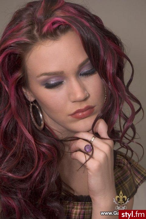 Jess Stone - Długie Fryzury