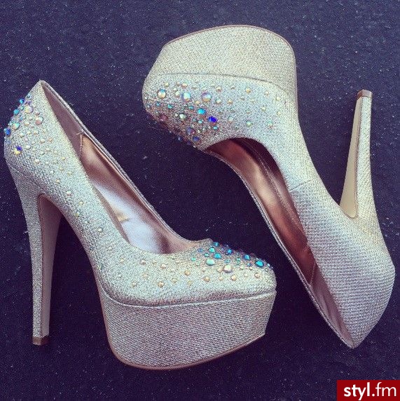 Szpilki Buty Moda