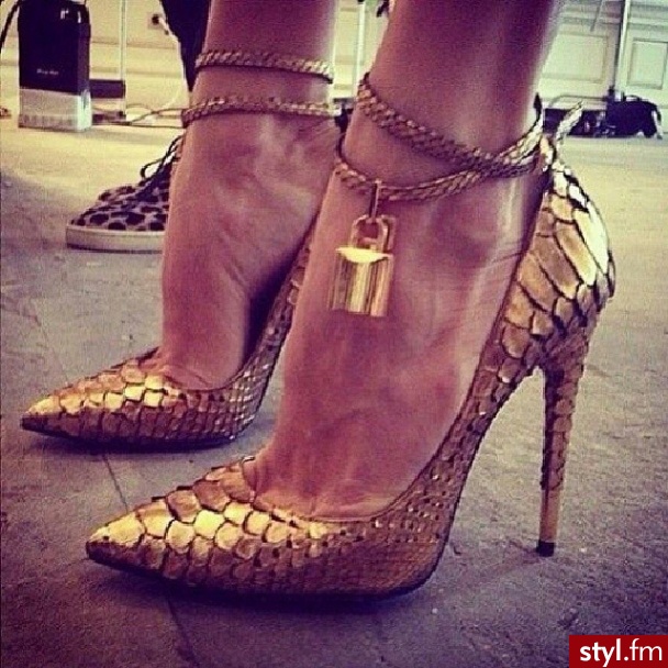 Szpilki Buty Moda