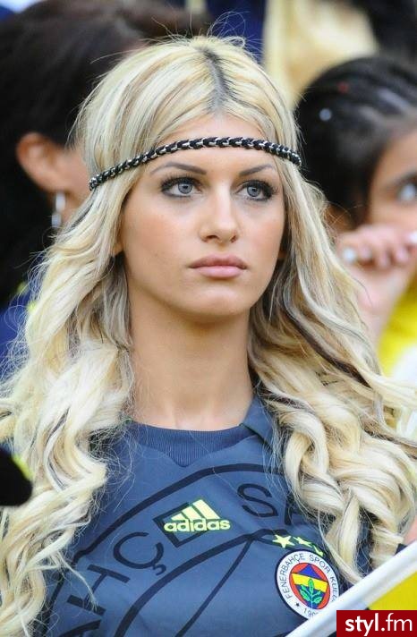 Blond Rozpuszczone Kręcone Na co dzień Długie Fryzury
