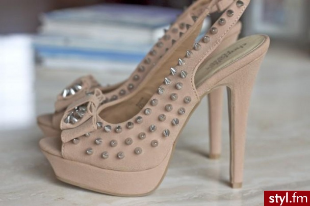 Szpilki Buty Moda