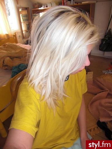 Blond Rozpuszczone Proste Na co dzień Średnie Fryzury
