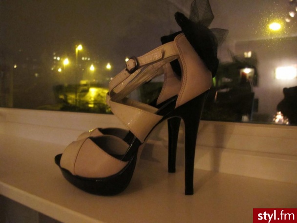 Pozostałe Buty Moda