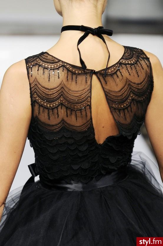 Sukienki Moda