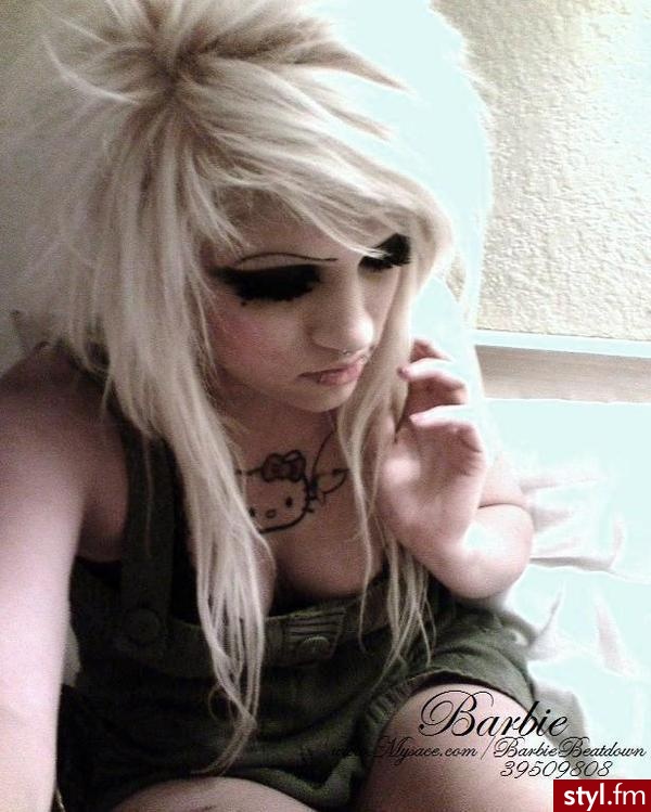 EMO Alternatywne Średnie Fryzury
