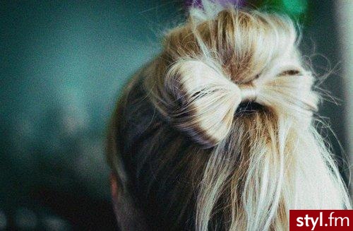 Blond Upięcie Proste Na co dzień Średnie Fryzury
