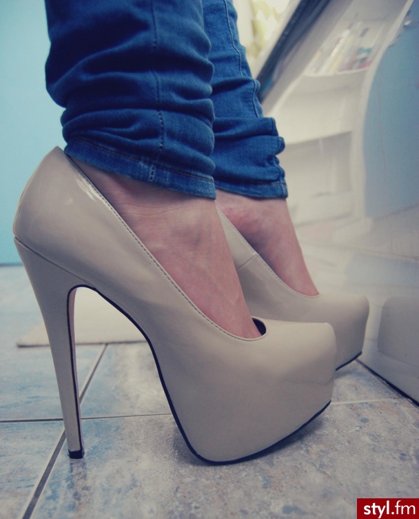 Szpilki Buty Moda