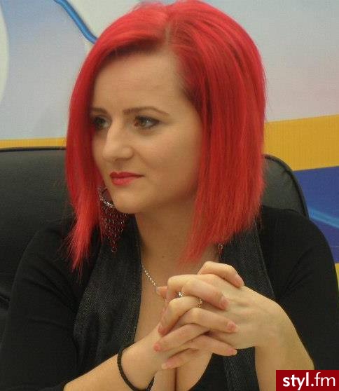 Rude Rozpuszczone Proste Na co dzień Średnie Fryzury