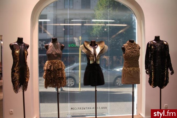 Sukienki Moda