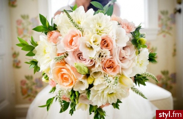 Bukiety ślubne Ślub Moda