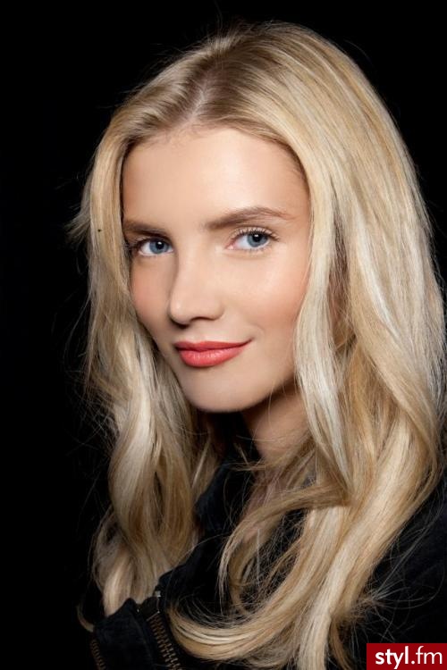 Blond Rozpuszczone Proste Na co dzień Długie Fryzury