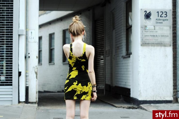 Sukienki Moda