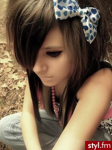 Emo girl - EMO Alternatywne Średnie Fryzury
