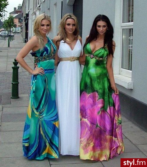 Sukienki Moda