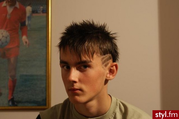 Moje dzieło:) - Punk Rock Alternatywne Średnie Fryzury