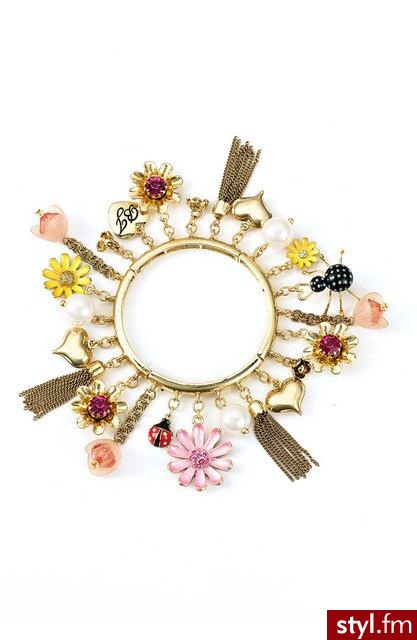 multum charmsów związanych z wiosną na bronsoletce od Betsey Johnson - 75$ - Pozostałe Dodatki Moda