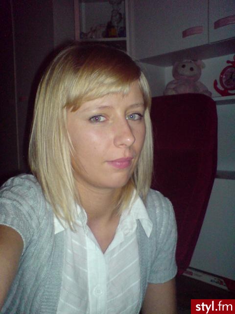 Średnie Fryzury