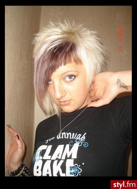Koszalin ul. łużycka - EMO Alternatywne Średnie Fryzury
