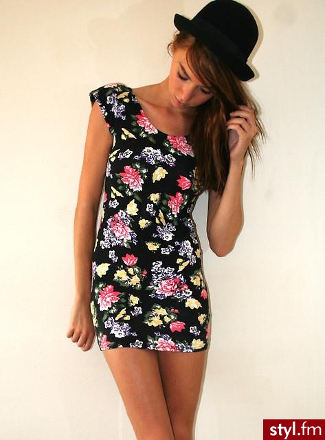 Sukienki Moda