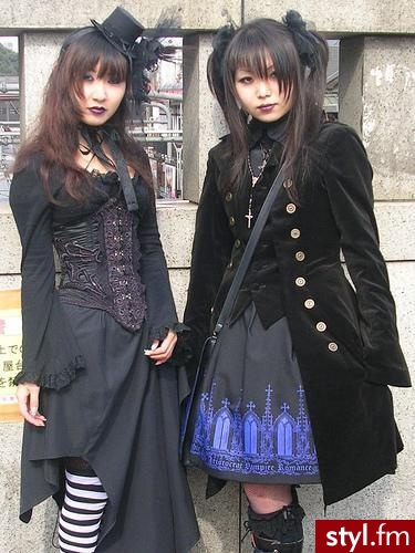 2 gothic lolitki. ... - Moda uliczna Inne Moda
