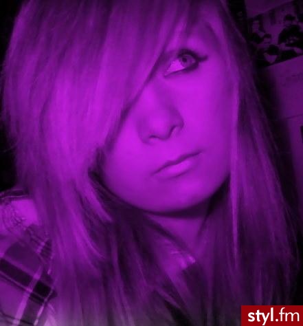 xX TULA Xx. fryz emo blad wlosy ;);* - EMO Alternatywne Średnie Fryzury