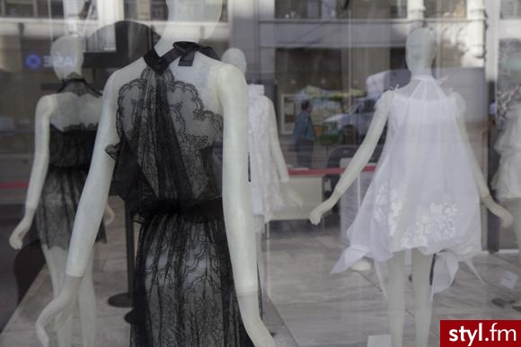 Sukienki Moda