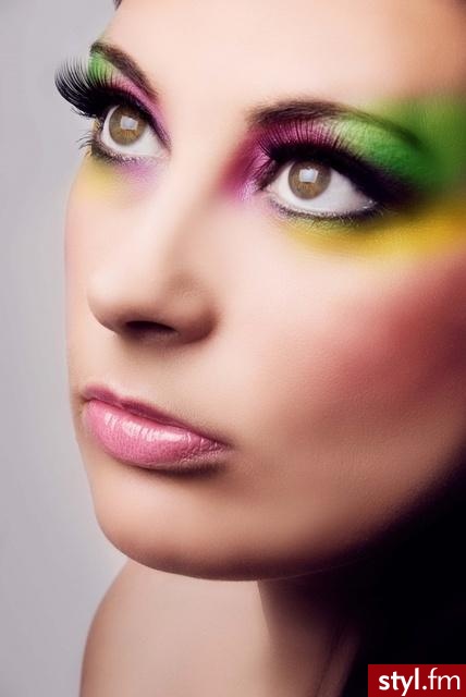 wspomagane metoda air brush...jak body painting - Makijaże