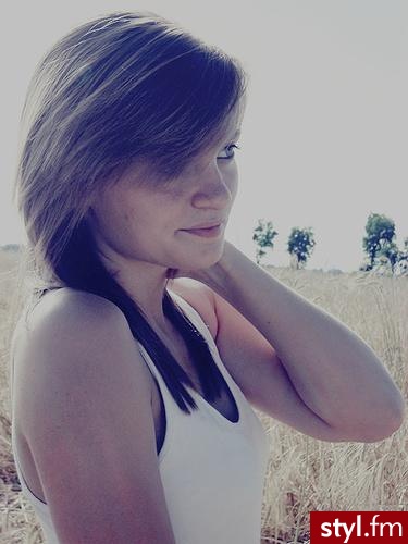 Średnie Fryzury