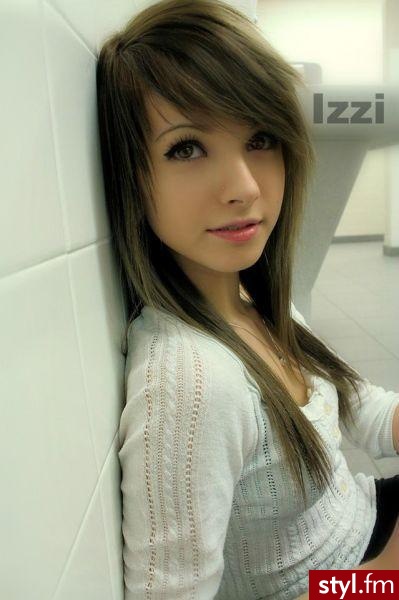 Średnie Fryzury