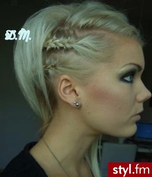 Blond Warkocze Proste Na co dzień Krótkie Fryzury