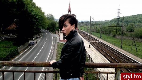 Brązowe Rozpuszczone Proste z grzywką Na co dzień Krótkie Fryzury