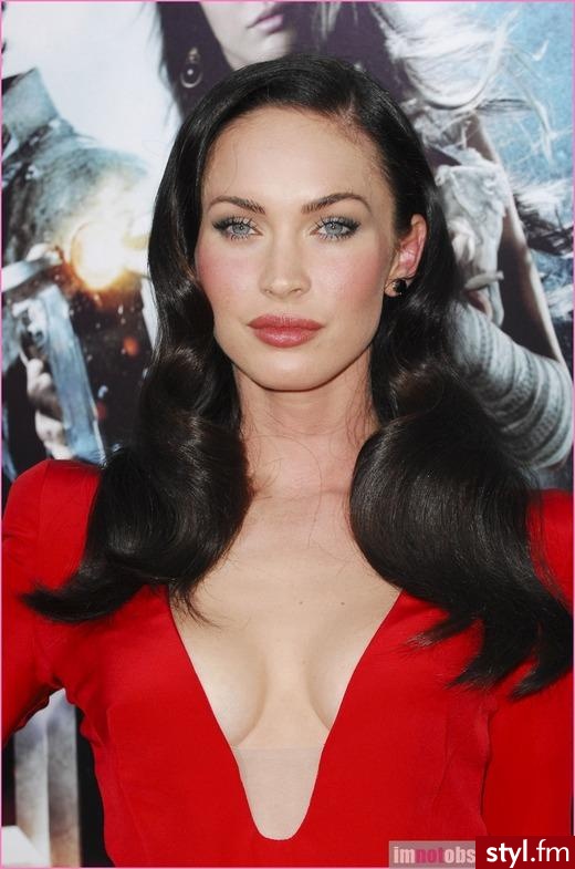 Megan Fox po kolejnych operacjach plastycznych.... Już nie taka "piękna". - Misz-masz