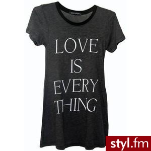 T-Shirts - Polyvore. Pobrano ze strony: http://www.polyvore.com/shirts/collection?id=594760 - Pozostałe Ciuchy Moda