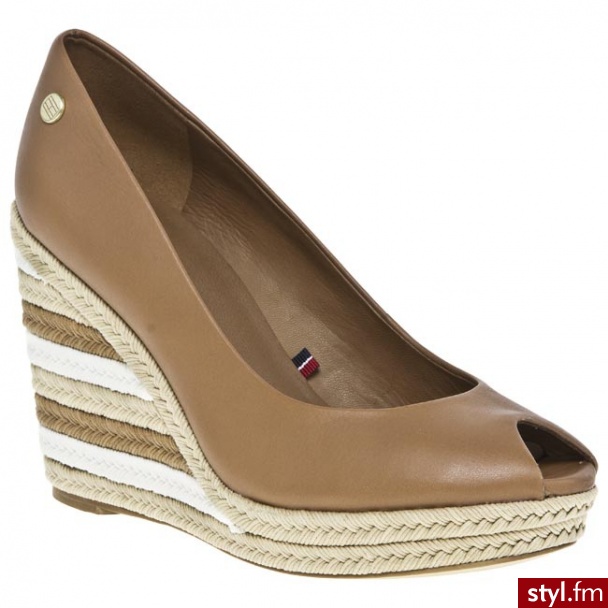 TOMMY HILFIGER Półbuty Emery 15 A FW56815434 606 Brązowy - Koturny Buty Moda
