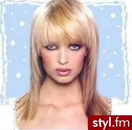 fryzura grzywka. Fryzury z grzywką. fryzura grzywka - Internetowy Katalog Fryzur IKF.com.pl, propozycje fryzur na każdą okazję np. fryzury na jesień - Średnie Fryzury
