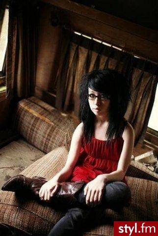 Le Nikole - EMO Alternatywne Średnie Fryzury