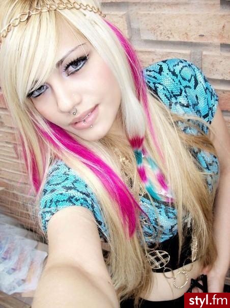 EMO Alternatywne Średnie Fryzury
