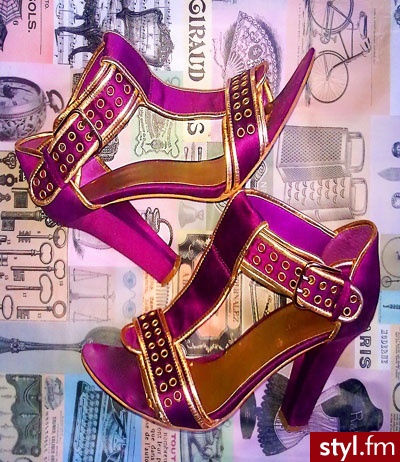 Nine West:*
otrzymałam je gratis po evencie
Nine West - Sandały Buty Moda