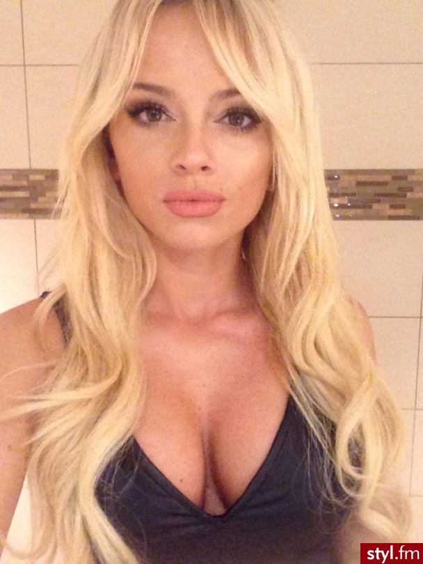 Blond Rozpuszczone Kręcone Na co dzień Średnie Fryzury