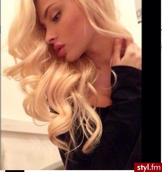 Blond Rozpuszczone Kręcone Na co dzień Długie Fryzury
