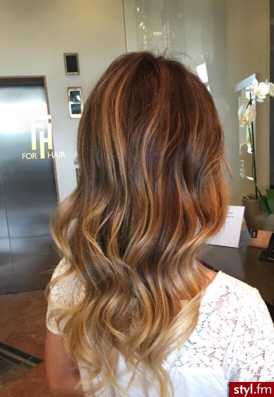 http://forhairsobieski.pl/ KOLORYZACJA SOMBRE Z OLAPLEX WARSZAWA FOR HAIR - Rude Rozpuszczone Kręcone z grzywką Na co dzień Długie Fryzury