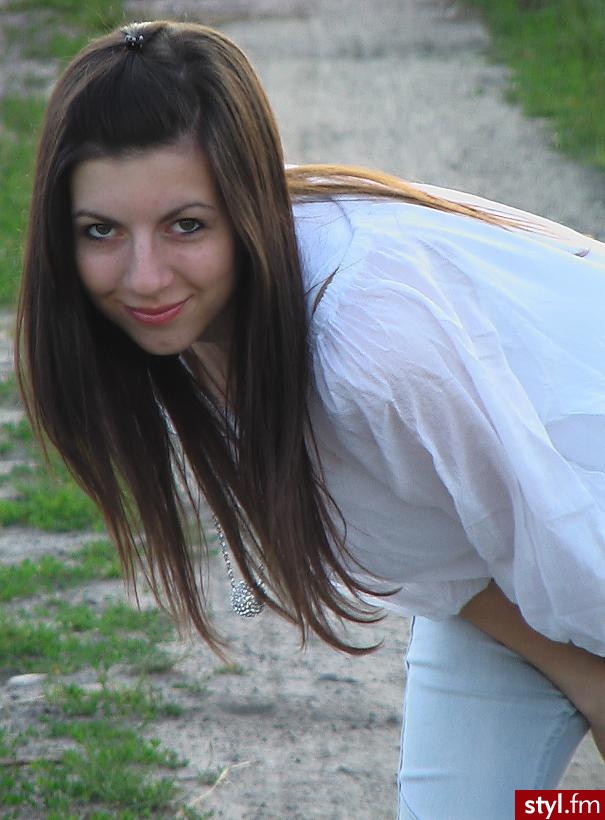 anna bartosik - Długie Fryzury