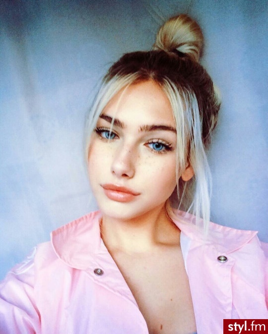 Blond Upięcie Proste z grzywką Na co dzień Długie Fryzury