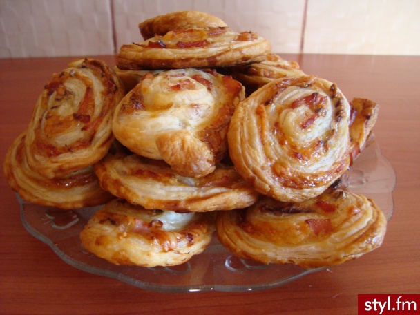Przez żołądek do serca - francuskie ślimaczki
http://extra-look.blogspot.com/ - Kuchnia