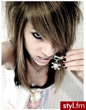 EMO Alternatywne Średnie Fryzury
